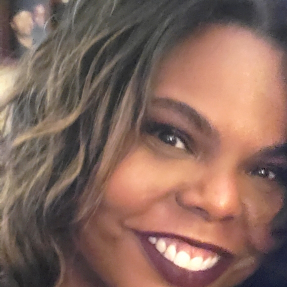 Meet your Posher, Shereesa - Picture 2 of 3